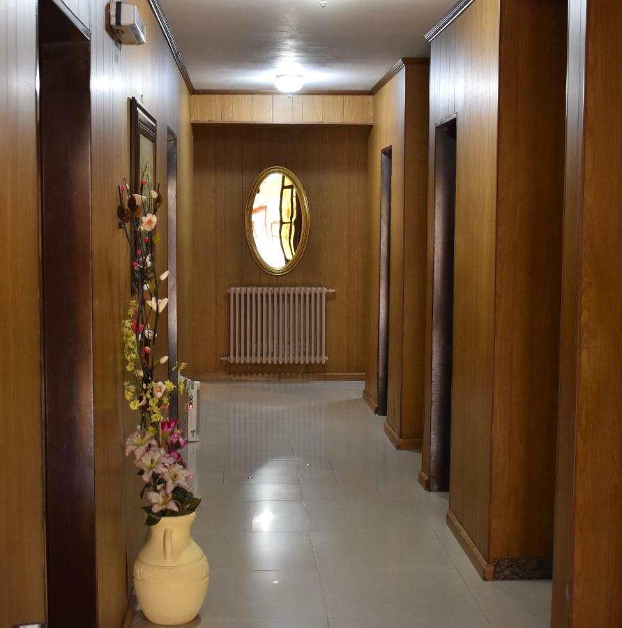 Hotel Berlin Гвалегвайчу Екстер'єр фото
